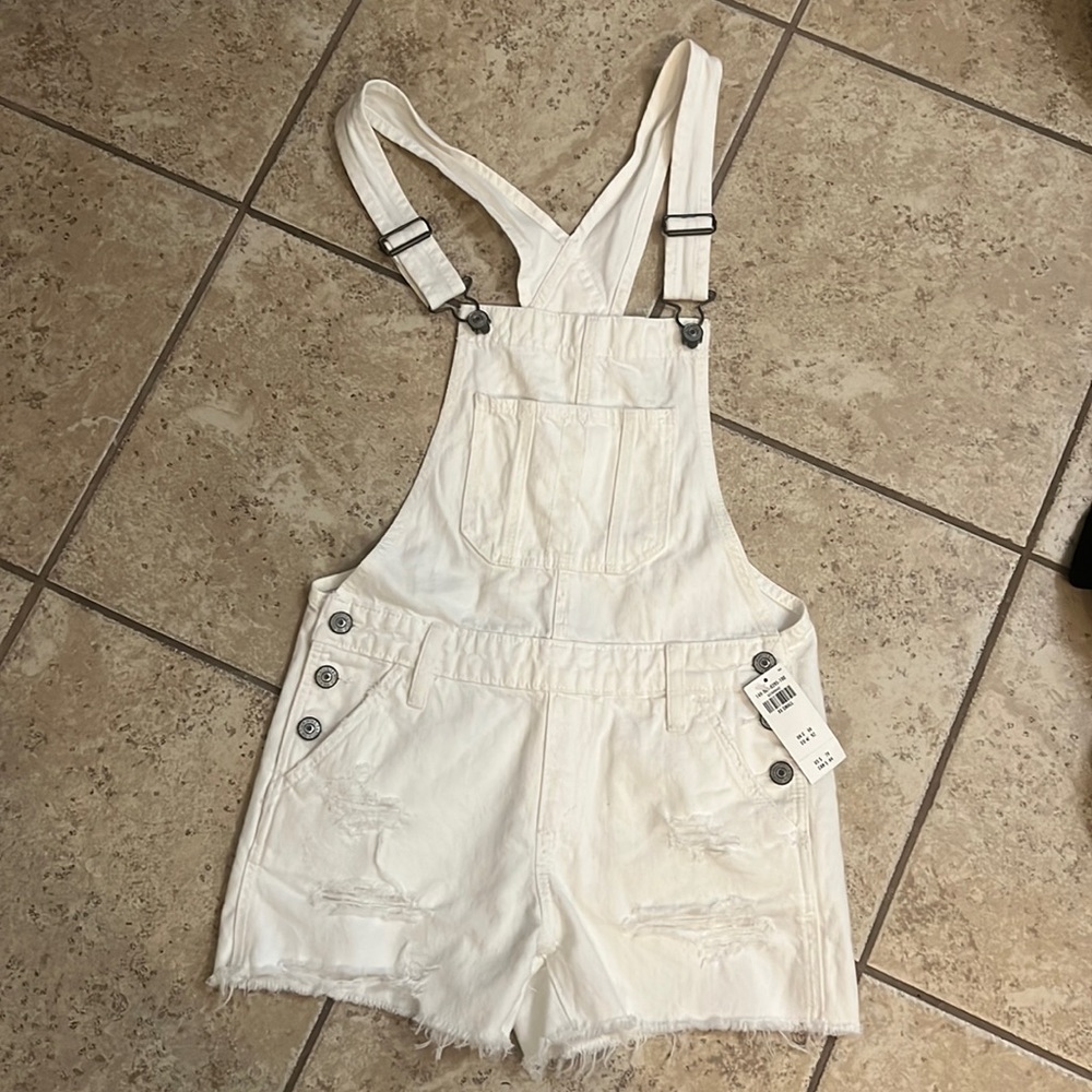 Abercrombie white short overall